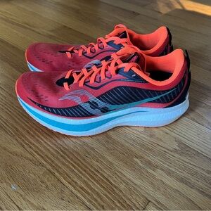 Men’s Saucony Endorphin Speed 2 size 9.5